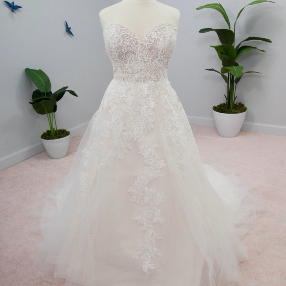 “Rousseau” by Maggie Sottero - Picture 5 of 7